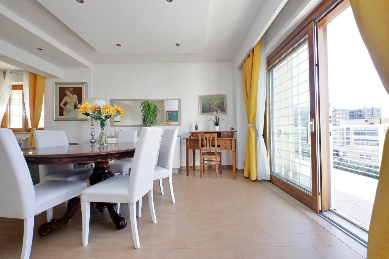 Chic Penthouse On Two Floors Apartment Roma Ngoại thất bức ảnh